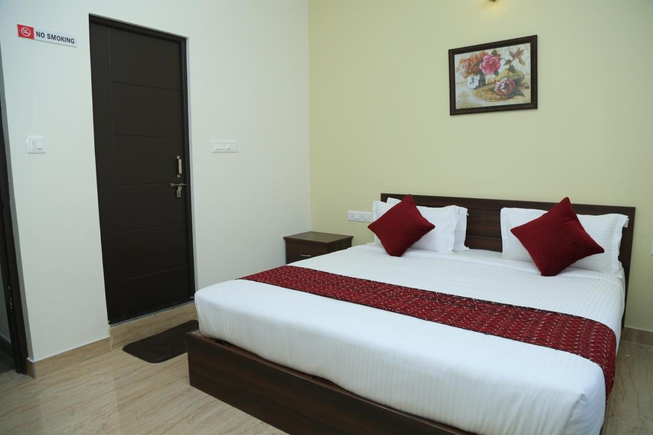 Hotel Bangalore Airport Inn Devanahalli Bagian luar foto
