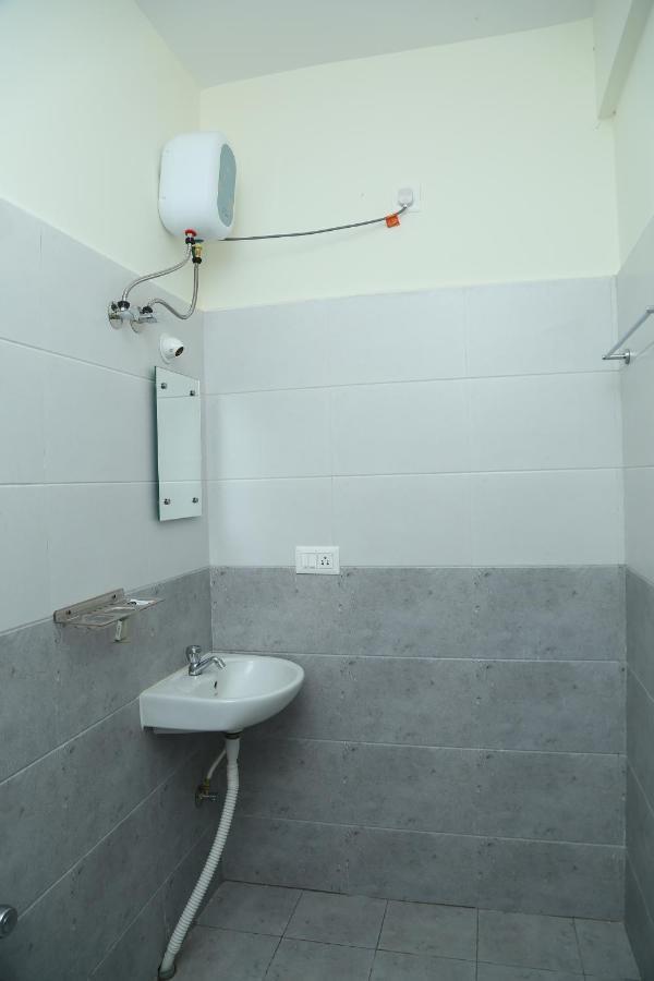 Hotel Bangalore Airport Inn Devanahalli Bagian luar foto