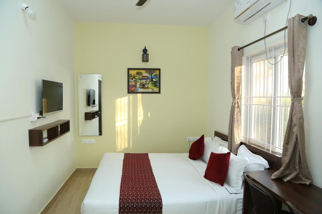 Hotel Bangalore Airport Inn Devanahalli Bagian luar foto